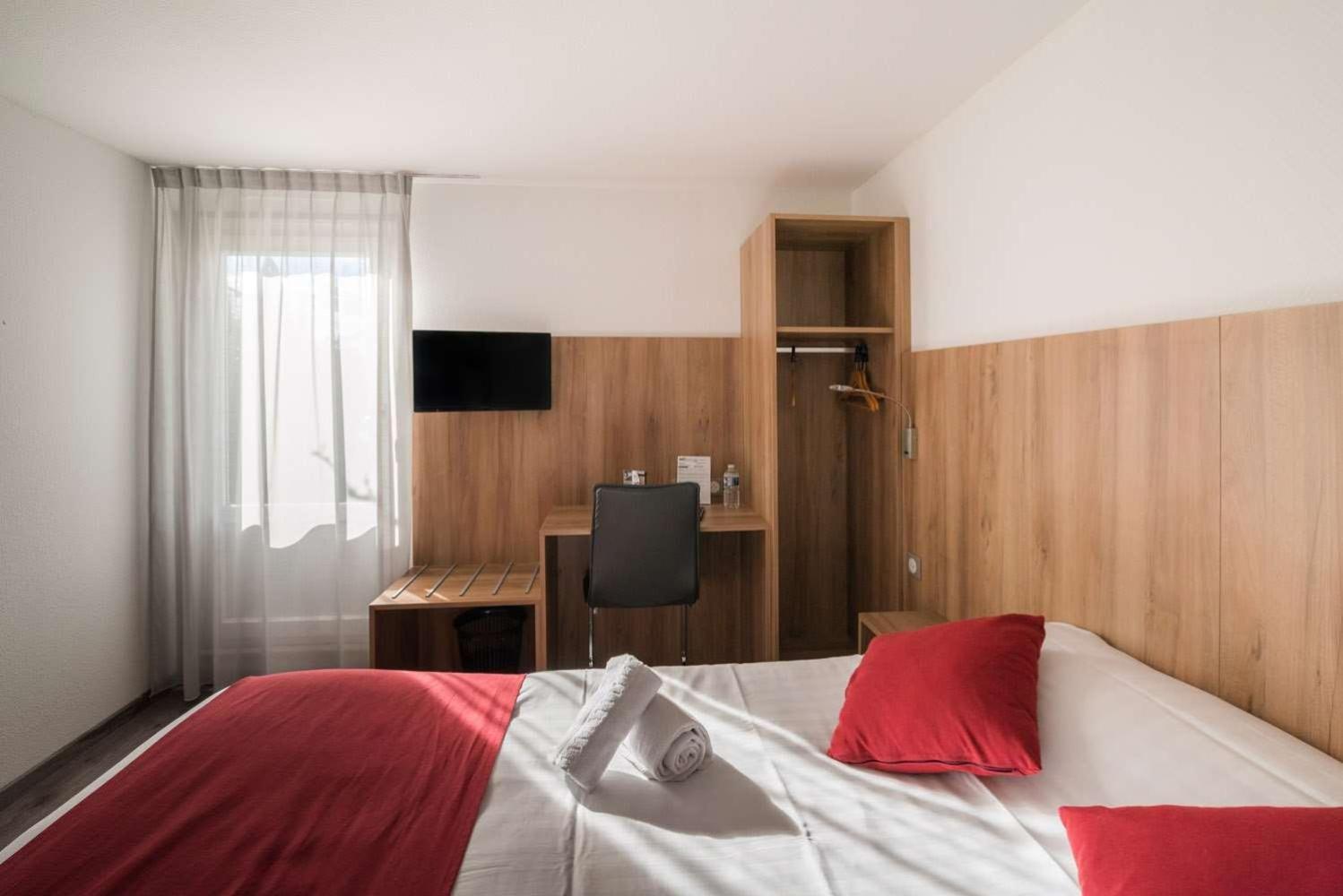 Brit Hotel Plaisance A9/A61 Narbonne Exterior photo