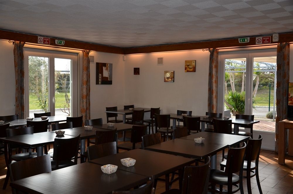 Brit Hotel Plaisance A9/A61 Narbonne Exterior photo