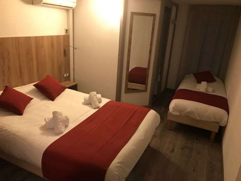 Brit Hotel Plaisance A9/A61 Narbonne Room photo